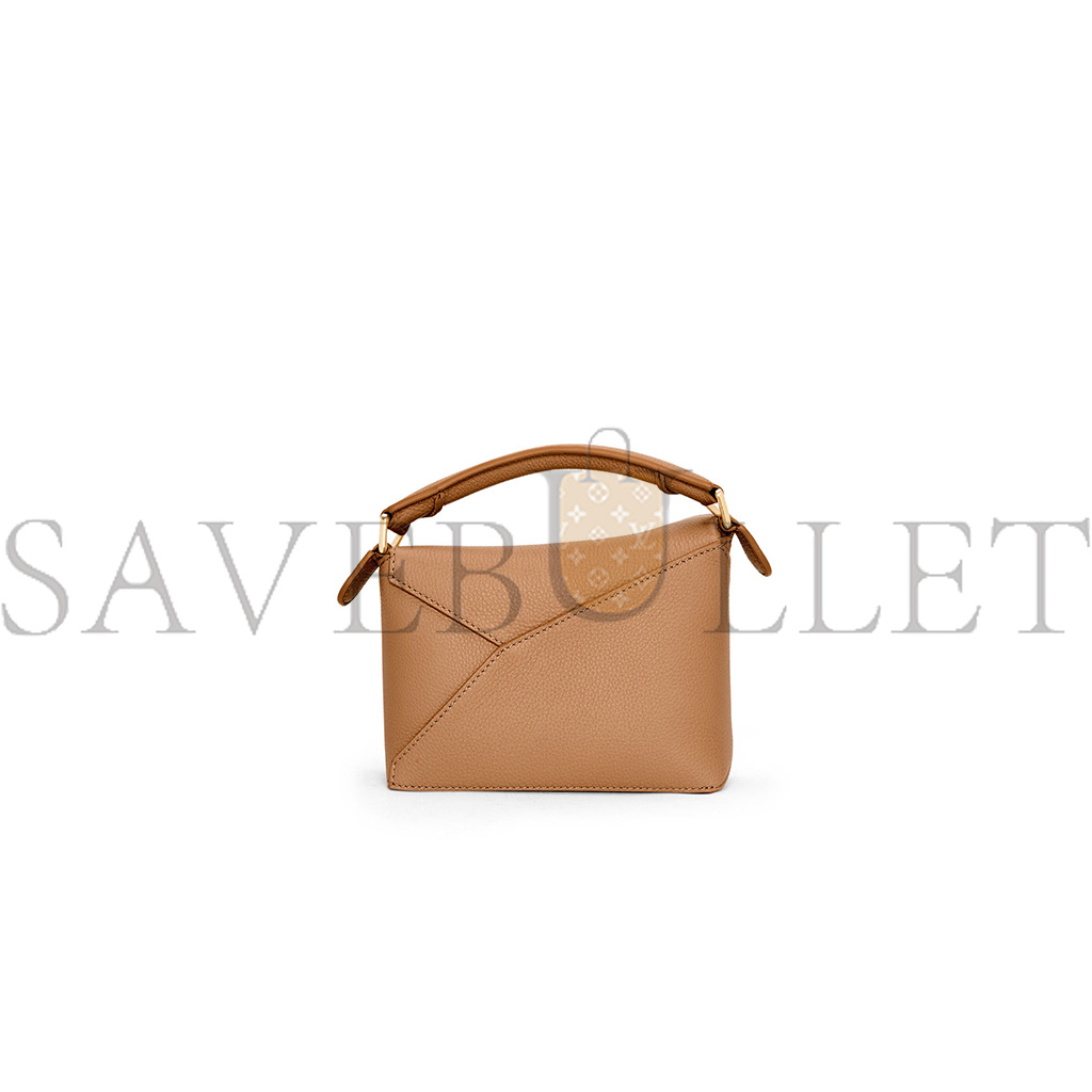 LOEWE MINI PUZZLE BAG IN SOFT GRAINED CALFSKIN A510P88X16 (18*12.5*8cm) LOEWE MINI PUZZLE BAG IN SOFT GRAINED CALFSKIN A510P88X16 (18*12.5*8cm)